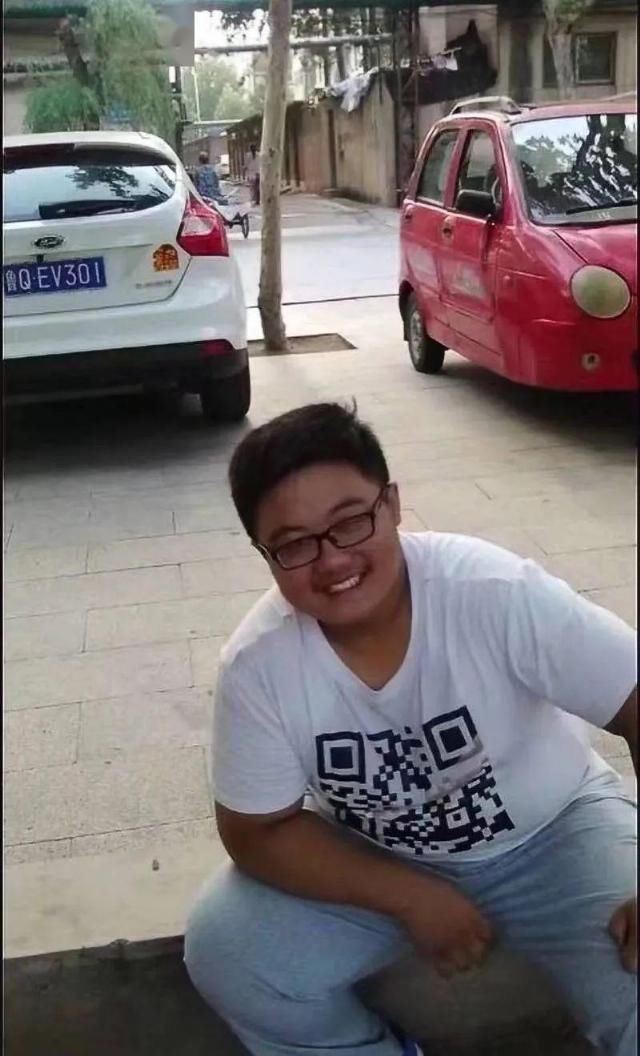 大肚腩|从大肚腩到腹肌男,这真的是同一个人吗