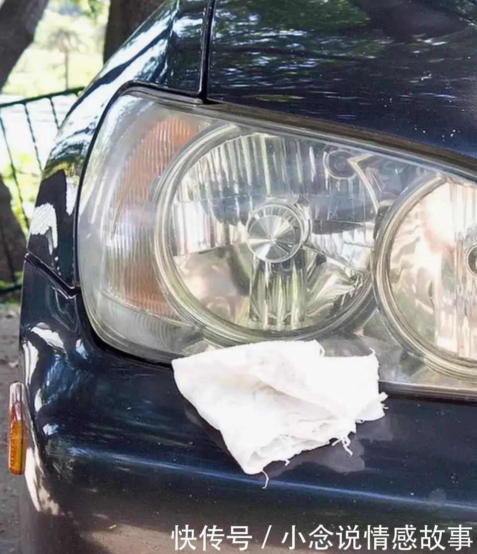 牙膏皮不要扔,剪一剪放厨房,解决了很多问题