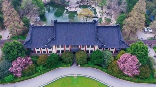 江苏这所院校校名曾从大学成学院，后又改名为大学，如今实力雄厚