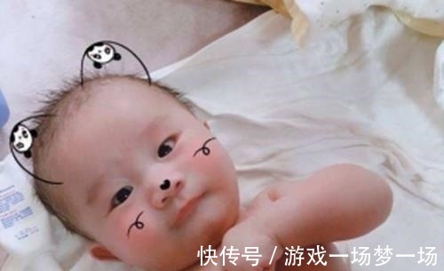 龙凤胎|产妇生下龙凤胎,哥哥吃奶粉,妹妹吃母乳,6个月后差距太大