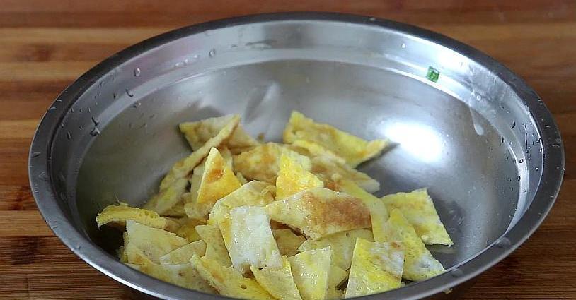 包菜加3个鸡蛋,教你新鲜吃法,一周做5次,出锅比吃肉还香