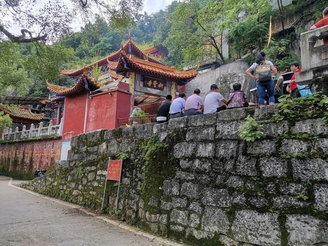 桂林一寺庙走红，因“万佛岩”在当地出名，国内游客却很少知道