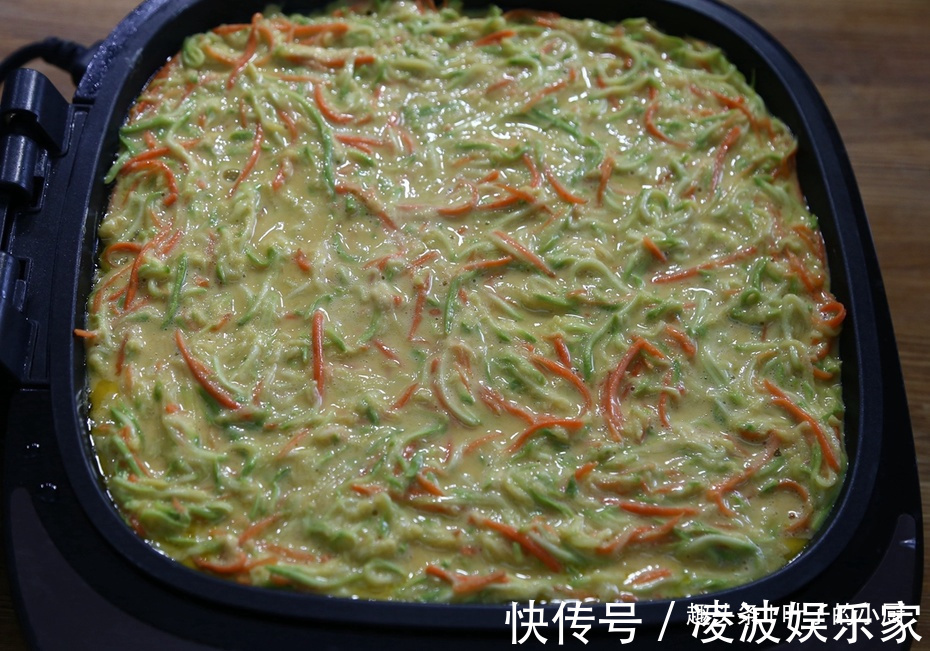 食谱|胡萝卜别总炒着吃,换个花样做给孩子吃,天然的“长高食谱”!