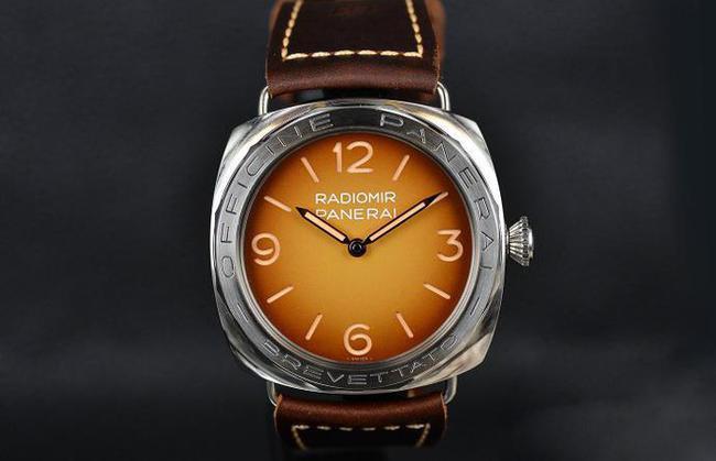 仪表不凡说表:为什么手表都喜欢用蓝宝石水晶镜面?