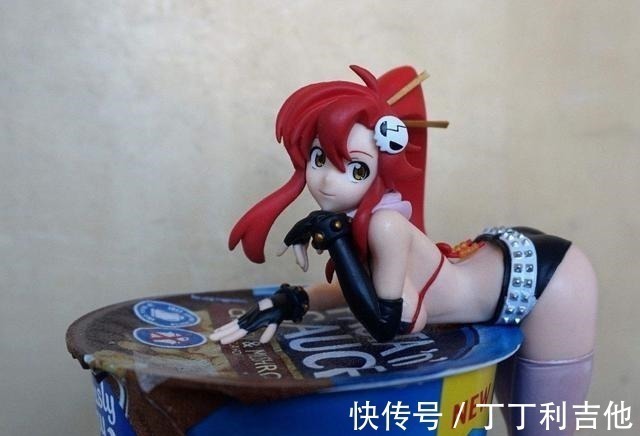 膝枕|你真的懂手办吗盘点手办的四种真正玩法,只用来压泡面太浪费了