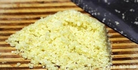 别再用蚯蚓当饵,教你一招大蒜钓鱼,让你飞竿连连!