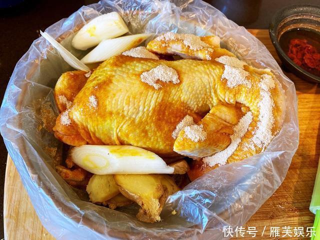 做饭|电饭煲除了做饭,还有妙用,用电饭煲做盐焗鸡,好吃又简单