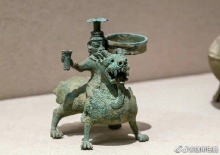 杆状物$三星堆全国找亲戚，谁家没个神兽骑骑呢