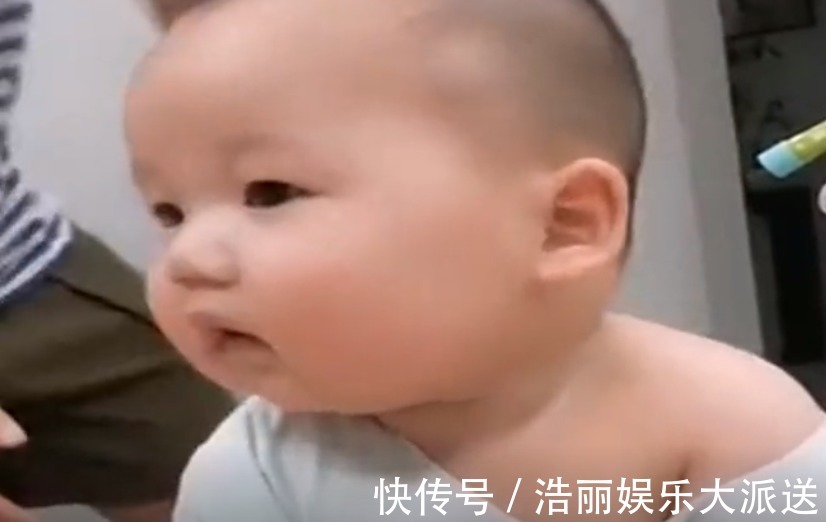 露肩装|爸爸出差回来,给儿子设计了新造型,看完不许笑!