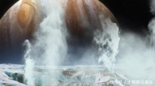 这颗星球是一个水的世界，有稀薄的大气层和氧气，可能存在生命