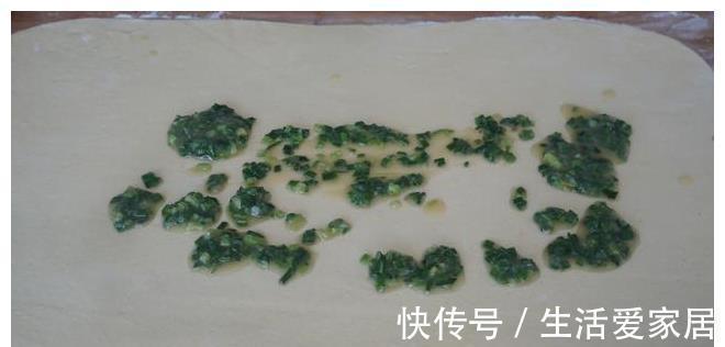 玉米饼|玉米面百吃不厌的做法,开水烫一烫,蓬松柔软不塌陷,凉了也好吃