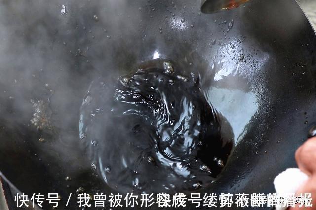 炖猪肉时，这1种调料不能放，否则猪肉又老又柴，很多人都不懂