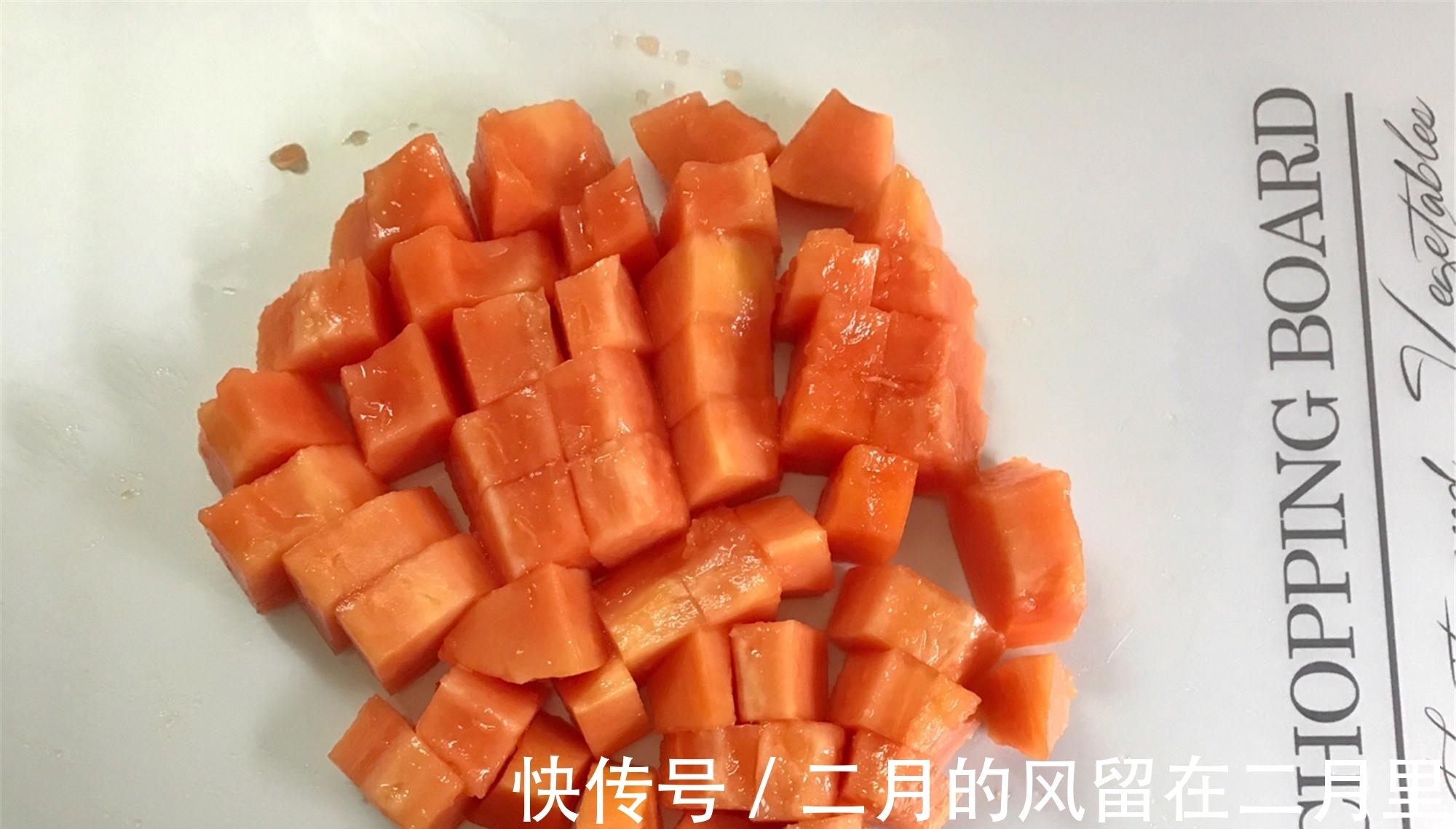 不用烤箱不用蒸，教你做好吃的小甜品，香甜滑嫩，一口一个停不下