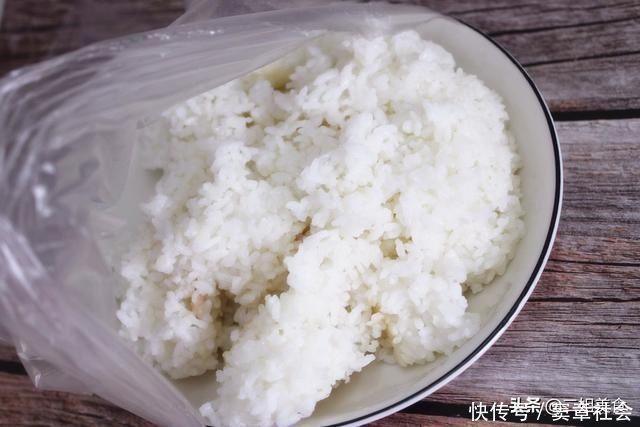 冷藏|剩米饭直接放冰箱冷藏就错了教您正确的保存方法，早知道早受益