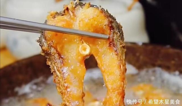 做法|五香熏鱼的做法分享,吃哭戚薇的就是这道美食,外酥里嫩口感美味