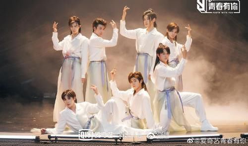 特别有亲和力，第一次公演，目前还无法判断出9人出道位