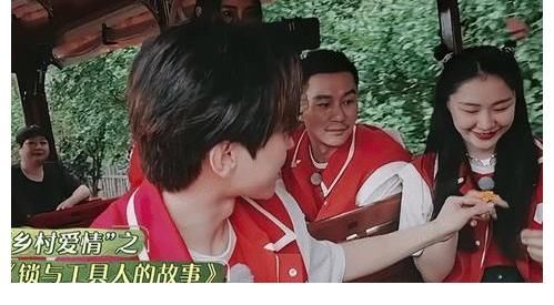 cp|CP的福利哪这么好吃?从李佳琦到蔡徐坤,金靖的套路已然翻车