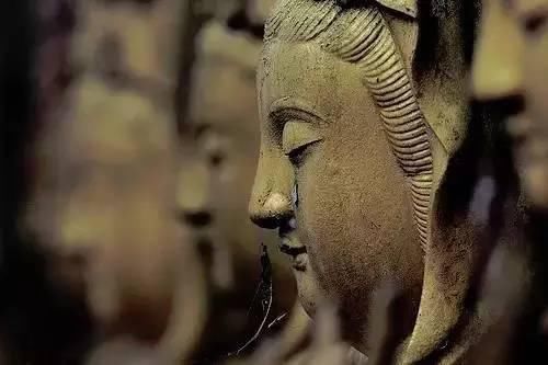  春节祈福：佛前十不求，一定要记住 !