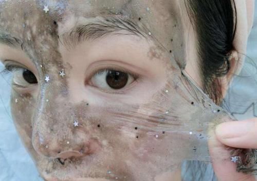 “大油田”与“毛孔粗大”是亲生兄弟,几招轻松对付他们