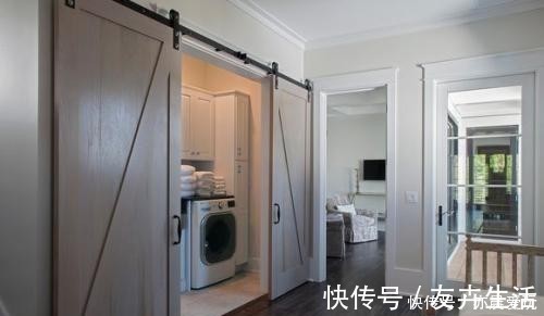 选择性|卫生间万万不要装平开门,装这种门更好看实用,后悔我家才发现