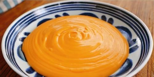 红薯别煮着吃了,教你红薯糕做法,香甜软糯又多层,咬一口特好吃