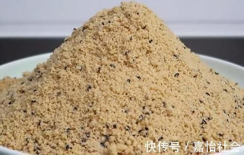 “面粉”别再做包子馒头了,倒锅里炒一炒,一个月的早餐不用买!