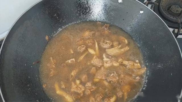 做好|客家人百吃不腻的黄皮鸭做法,关键一步做好,清香开胃没一点腥味