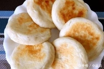 营养|鸡蛋饼新做法,外脆里嫩,喷香营养,家人说第一次如此吃,特美味