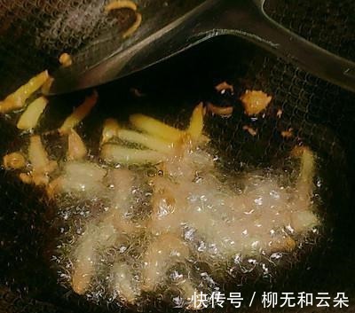 最适合在家吃的雪菜黄鱼，美味又健康！