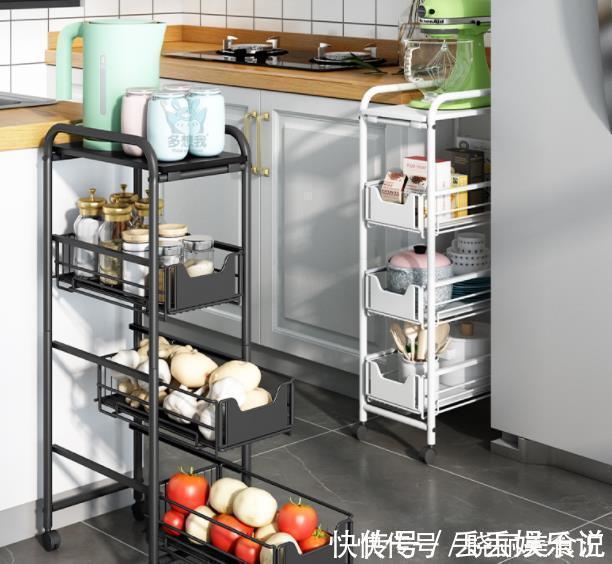 夹缝|卫生间的瓶瓶罐罐太多?这样收纳能全部摆下,小户型的赶紧照着学