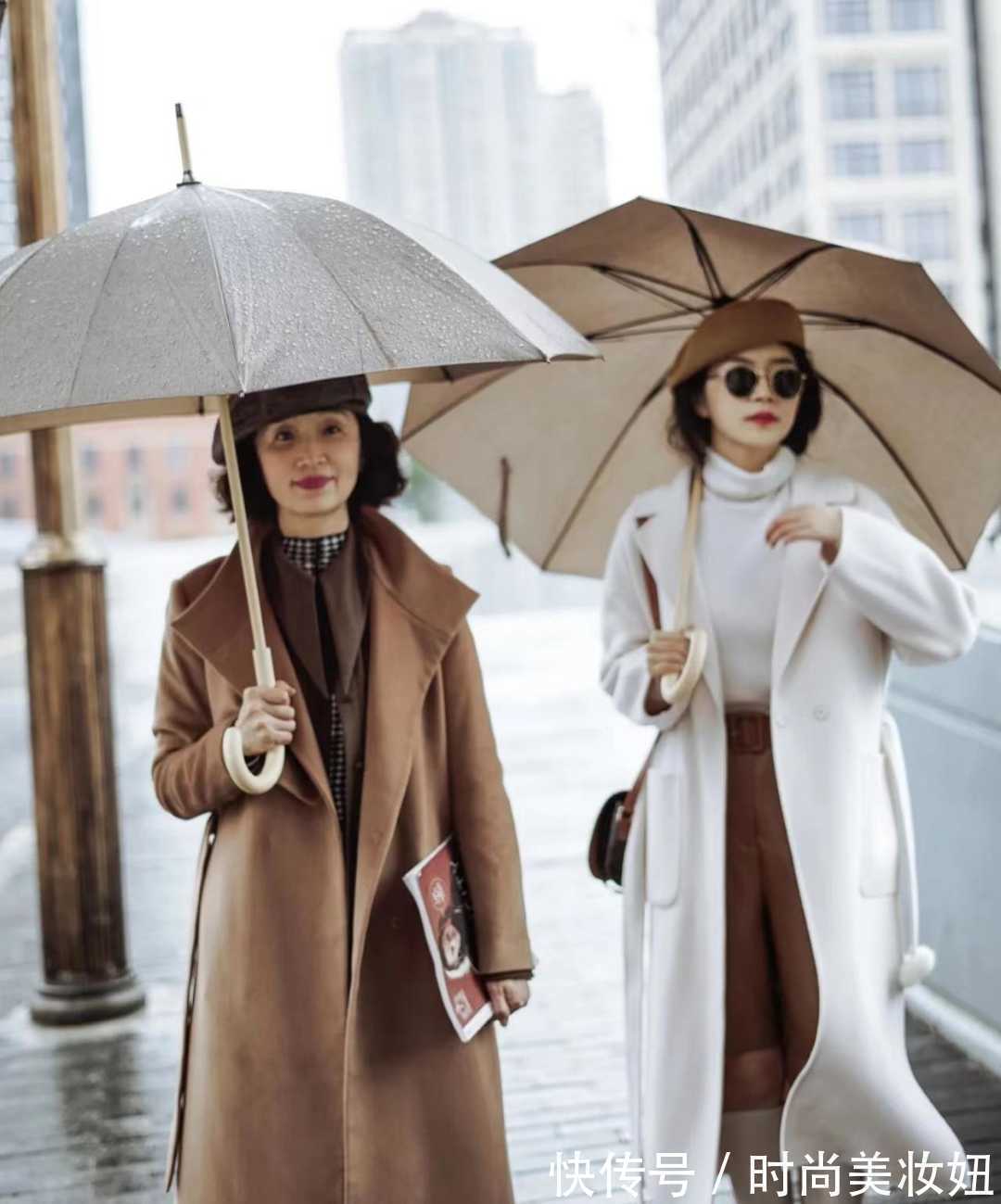 和谐感|冬天最不能缺的就是“白色大衣”,不挑人又显气质,太好看了