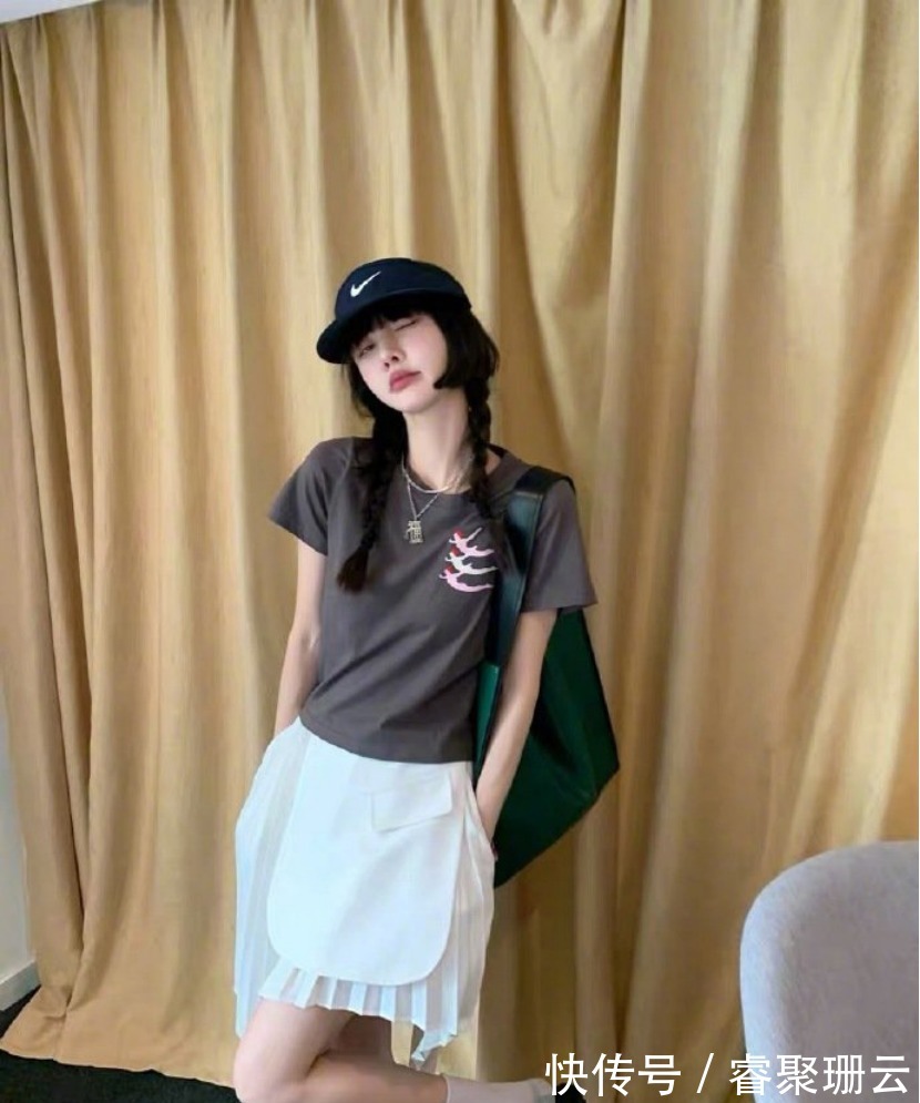 精致|夏季想要穿出新意？几何撞上服装设计，时尚感简直不要太饱和