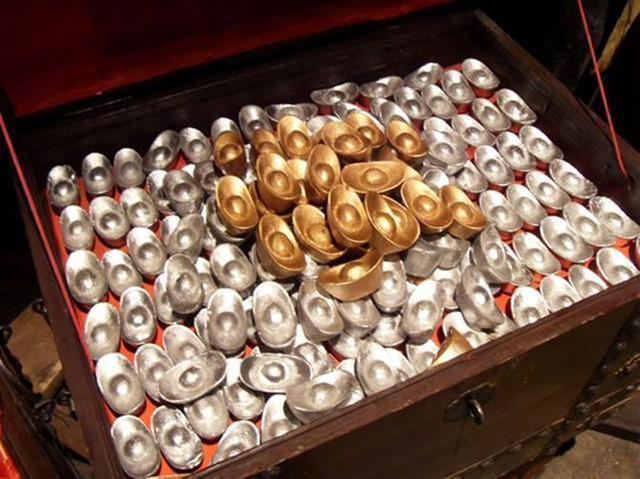 王兴$明代疑案:少女被劫,货郎冲动招祸,县令片语释冤,十人被判斩刑