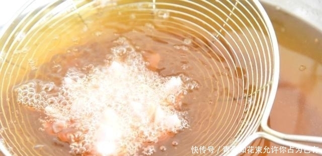 女神节,做一盘桃花酥送给妈妈,颜值高又美味,网友:女儿真贴心