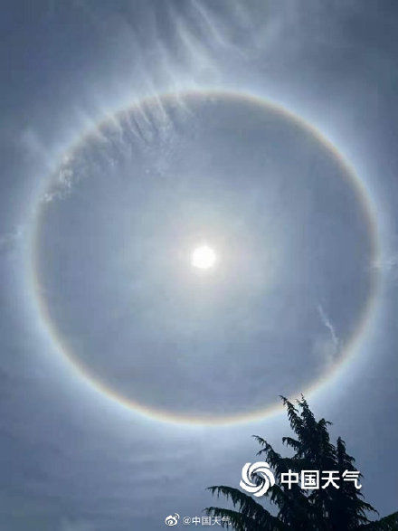 天水 甘肃天水夏至现日晕