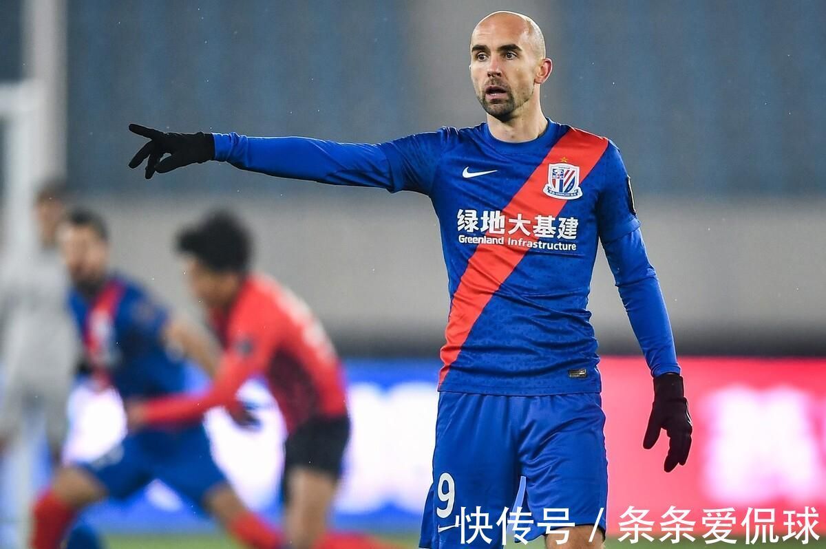 中国足球|中超3消息!金哨执法巅峰战,申花放弃回避条款,高拉特被哄抢