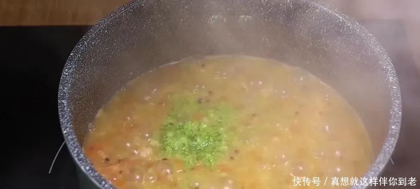 小米粥别直接煮,多加一食材,宝宝更爱吃,软糯好消化,辅食首选