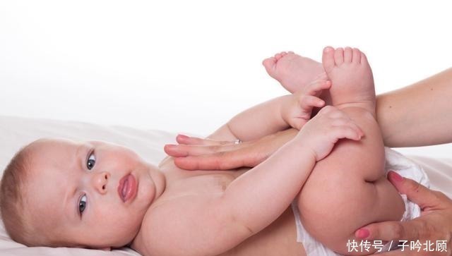 按摩|为啥宝宝吃奶时爱“扭来扭去”娃心里苦说不出,但妈妈要明白!