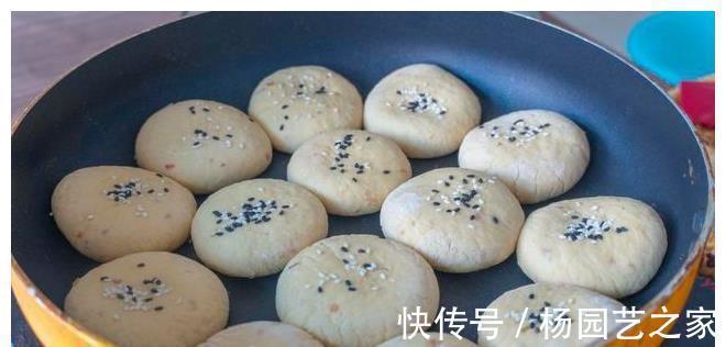 苹果粒|苹果里加2个鸡蛋,不用烤箱不油炸,香甜爽口,出锅比吃肉还过瘾