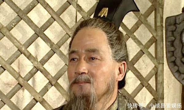 刘备|刘表刚刚病逝，刘琮为何就决定投降曹操，有个原因与刘备相关