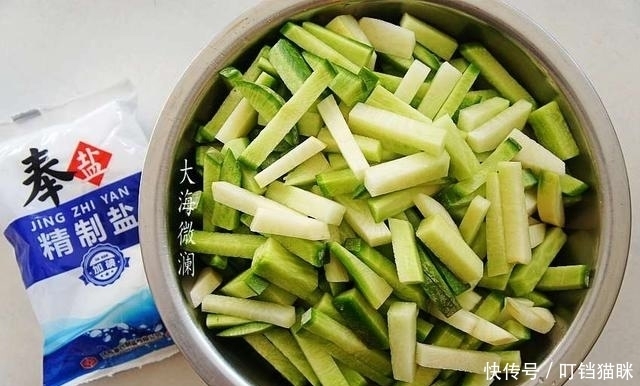 晒干|腌萝卜条不用晒干,简单几步,清脆爽口,香辣下饭,半年不坏