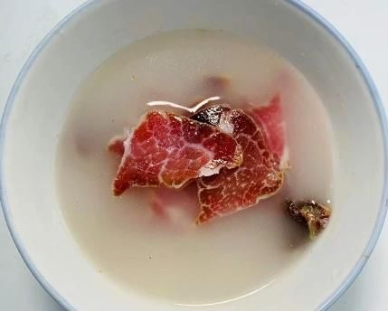 蒸腊肉,直接上锅是大错!教你正确做法,腊肉软嫩入味,香味足