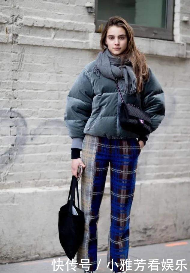 色系|不管大衣还是羽绒服,女人少买黑色,这4种颜色更高级,时髦减龄