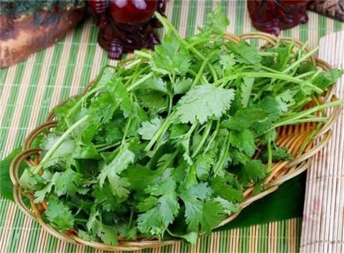 中年人不想变老，吃以下食物，延缓衰老，排毒消脂，谁吃谁变好