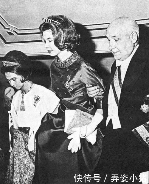 珠宝|西班牙王室珠宝欣赏,项链能拆卸成手镯,设计独特巧妙