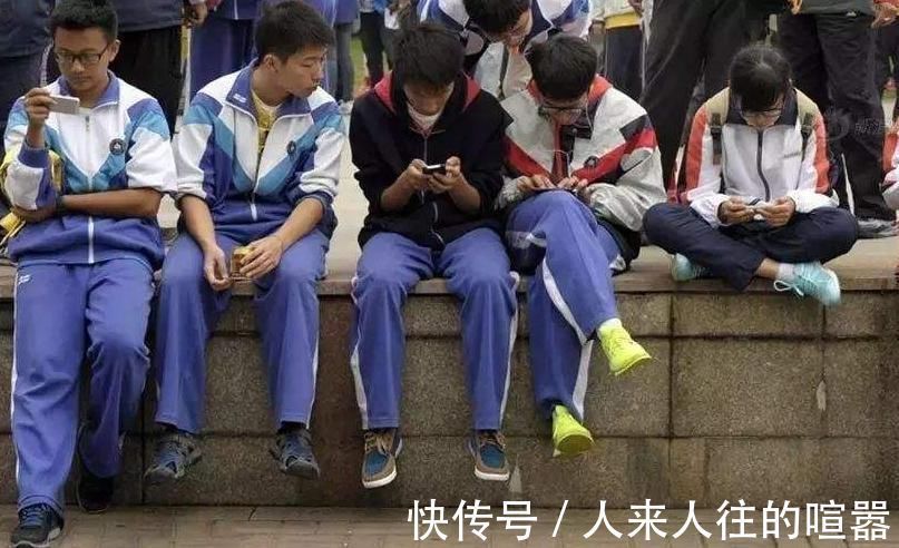 父母|为什么上初中就该给孩子带手机?其中这几点理由,家长别急着否定