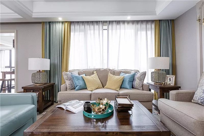 风格|原来窗帘这么搭才好看，难怪我家一直这么丑，看完立马回家换掉！