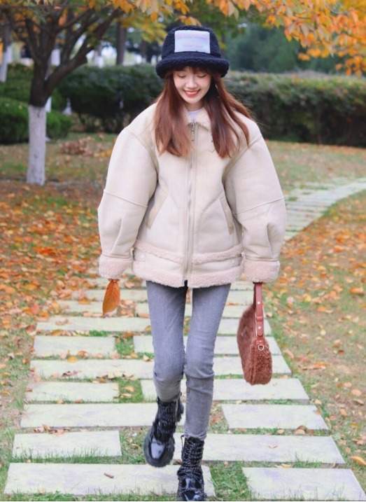 外套|冬天的第一件外套非“羊羔毛”莫属,保暖时髦还减龄,潮人都上头