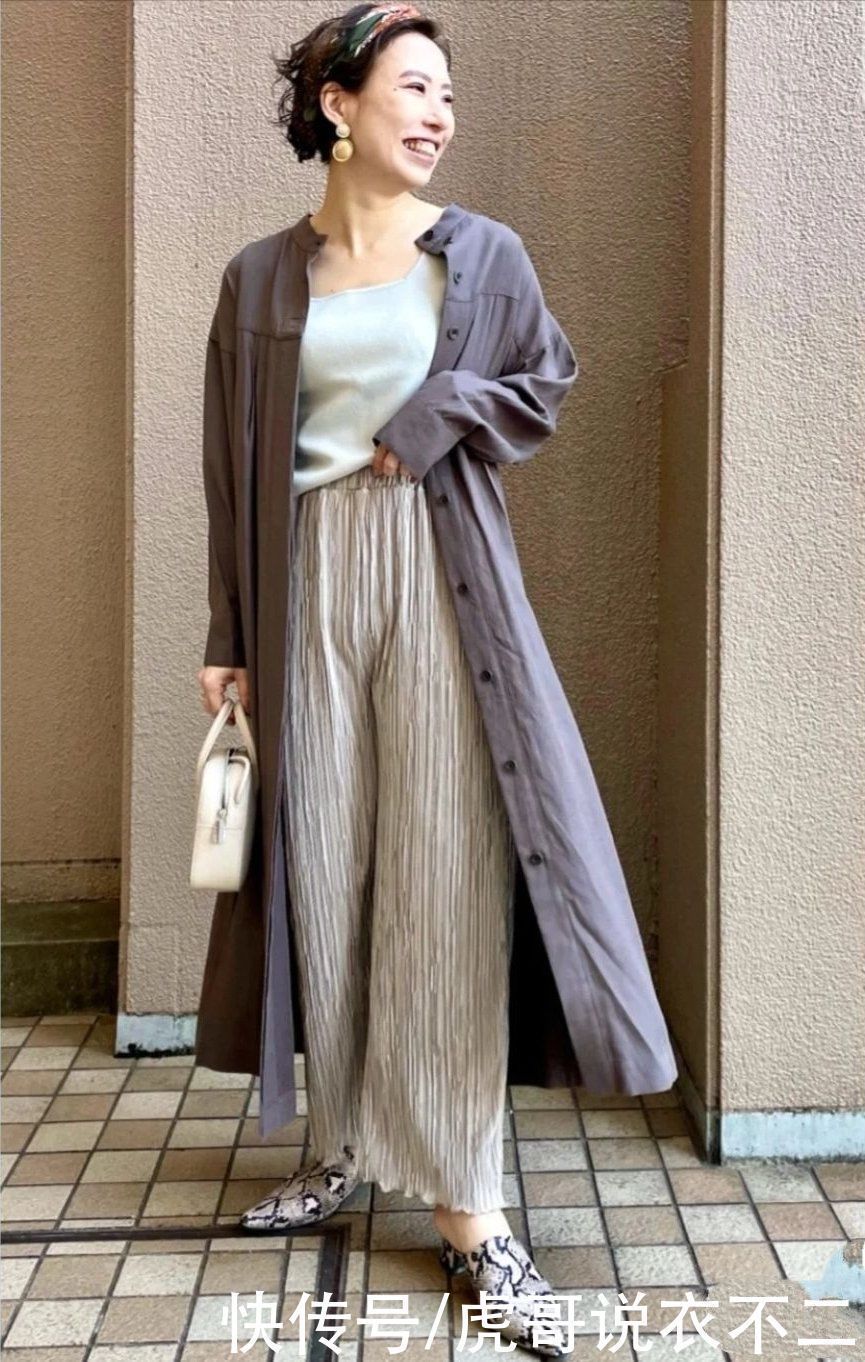 皮衣|“中年矮个女人”穿衣别太随便,学日本素人的搭配,简约又显气质