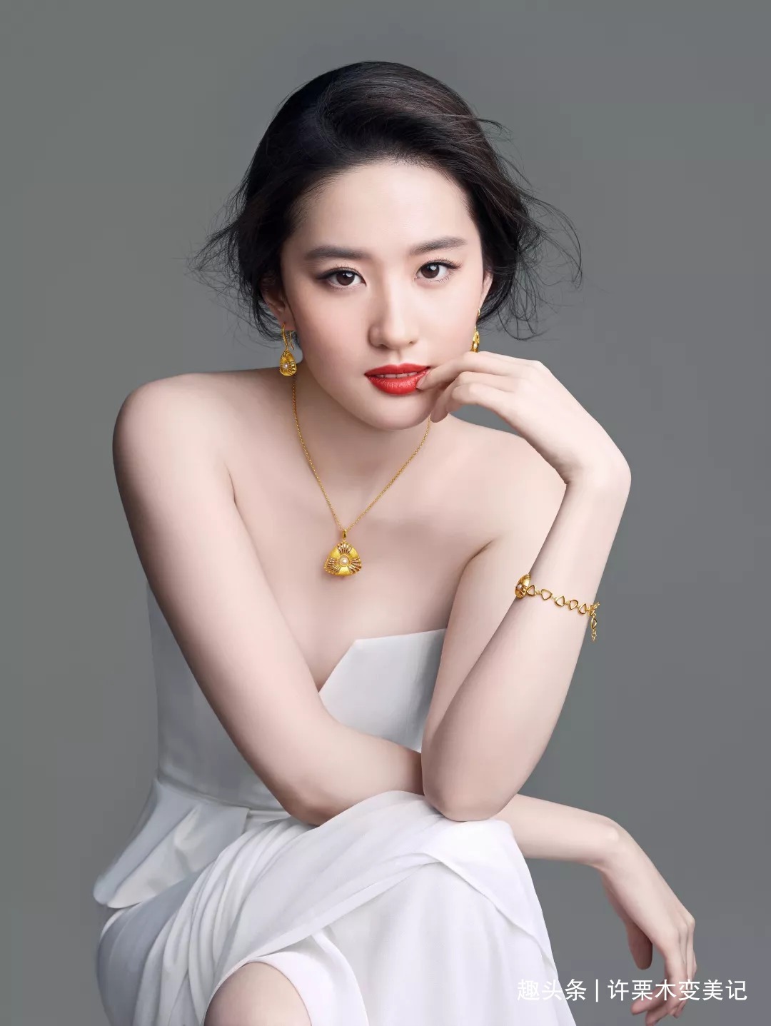 穿搭|女人适合戴“手镯”还是“手表”三个理由告诉你,戴错很尴尬